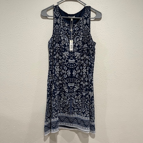 Max Studio Floral Navy Shift Dress, Small, New with Tags; Adorable Summer dress - Picture 4 of 15